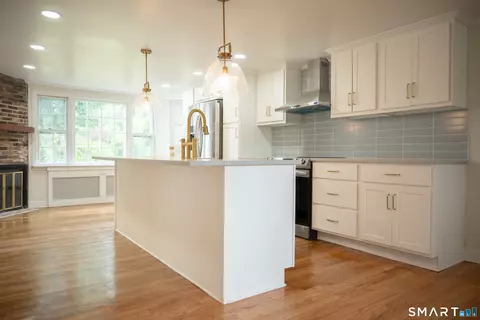 Kitchen - 249 Ridge Rd, Wethersfield, CT 06109 photo 3 of 3