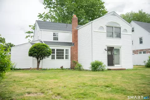Exterior - 249 Ridge Rd, Wethersfield, CT 06109 photo 3 of 3
