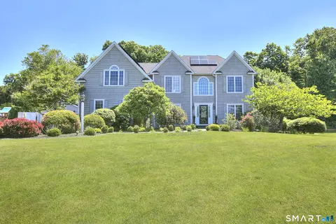 25 Block Farm Rd, Monroe, CT 06468