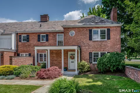 1040 Farmington Ave #5, West Hartford, CT 06107