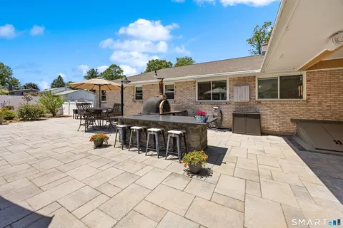 Exterior - 1500 Rhey Ave, Wallingford, CT 06492 photo 4 of 7