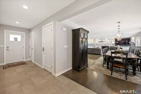Entry Way - 1500 Rhey Ave, Wallingford, CT 06492 photo 1 of 3