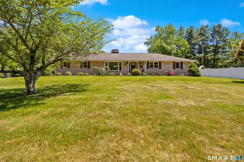 1500 Rhey Ave, Wallingford, CT 06492