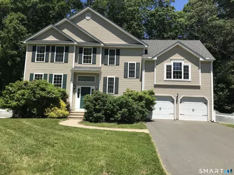 25 Meg Way, Windsor Locks, CT 06096