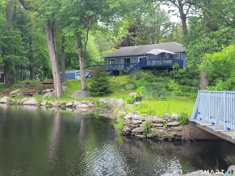 249 Circle Dr, Stratford, CT 06614