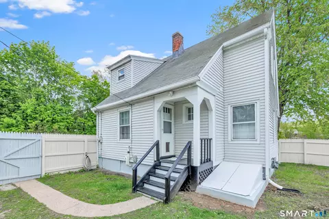 106 Brookdale Ln, Waterbury, CT 06705