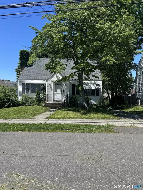 150 Norland Ave, Bridgeport, CT 06606