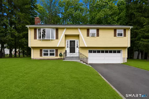92 Indiana St, Bristol, CT 06010