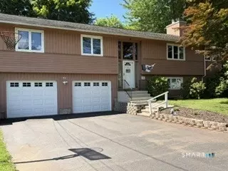 93 Court St, Cromwell, CT 06416
