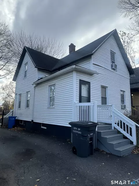 35 Loomis St, Hartford, CT 06120