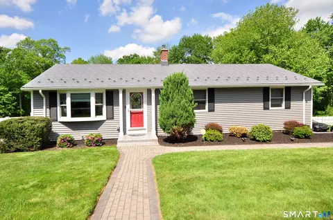 429 S Stone St, Suffield, CT 06093