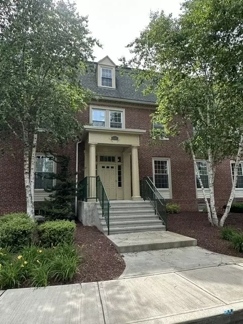 295 Ridge Rd #9, Wethersfield, CT 06109