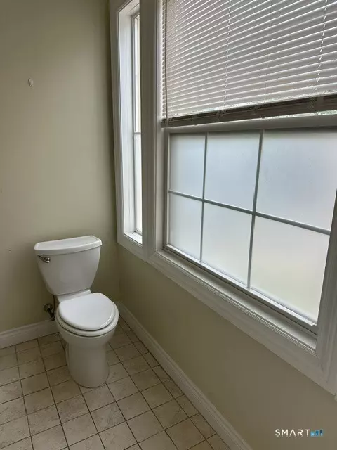 Bath - 295 Ridge Rd #9, Wethersfield, CT 06109 photo 1 of 3