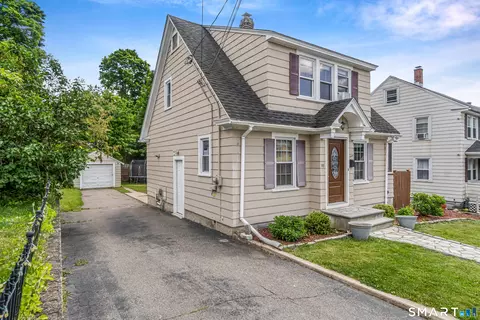 57 Beebe St, Naugatuck, CT 06770