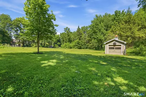 Exterior - 542 Halladay Ave W, Suffield, CT 06078 photo 9 of 14