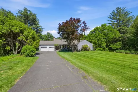 Exterior - 542 Halladay Ave W, Suffield, CT 06078 photo 2 of 14
