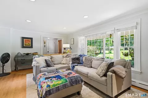 Living - 542 Halladay Ave W, Suffield, CT 06078 photo 2 of 2