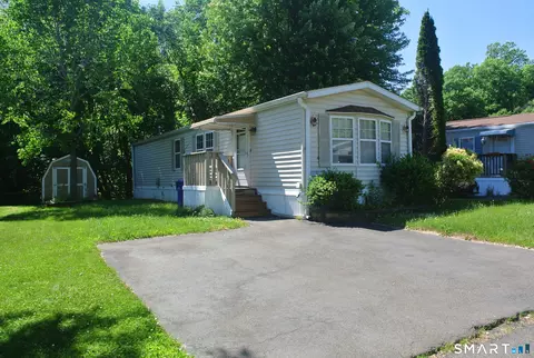 11 Ella Cir, Milford, CT 06460