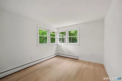 Bedroom - 27 Apple Ln, Redding, CT 06896 photo 2 of 4