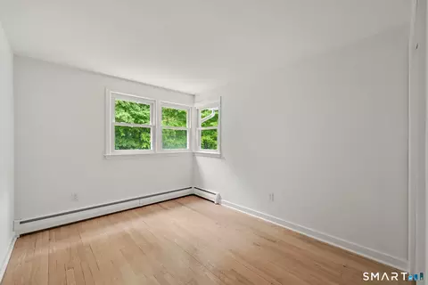 Bedroom - 27 Apple Ln, Redding, CT 06896 photo 1 of 4