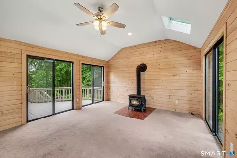 Living - 27 Apple Ln, Redding, CT 06896 photo 7 of 7