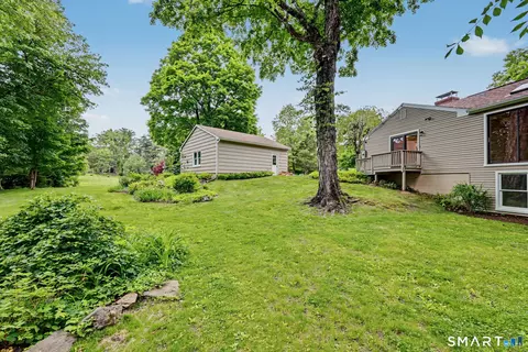 Exterior - 27 Apple Ln, Redding, CT 06896 photo 3 of 13