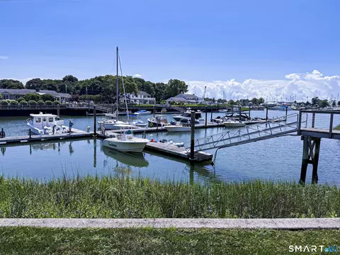 199 Gregory Blvd #H2, Norwalk, CT 06855
