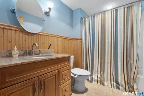 Bath - 7 Williams Dr, Prospect, CT 06712 photo 5 of 6