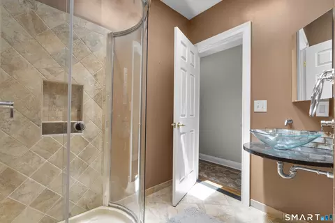 Bath - 7 Williams Dr, Prospect, CT 06712 photo 1 of 6