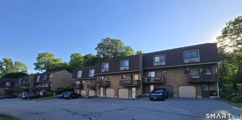 895 Matthews St #50, Bristol, CT 06010