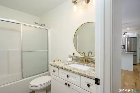 Bath - 5 King St, Killingly, CT 06239 photo 1 of 4