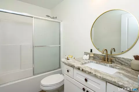 Bath - 5 King St, Killingly, CT 06239 photo 2 of 4