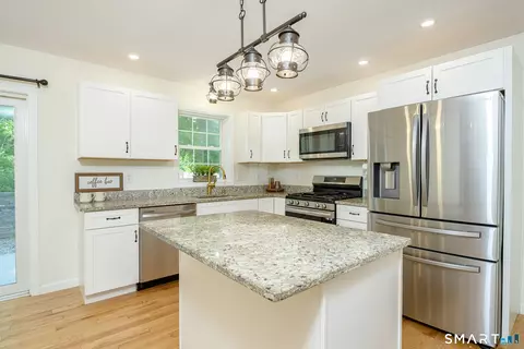Kitchen - 5 King St, Killingly, CT 06239 photo 3 of 7