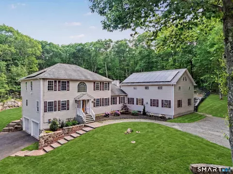 25 Macintosh Dr # -1, Oxford, CT 06478
