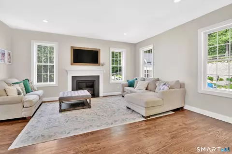 Living - 3 Windmill Ln, Canton, CT 06019 photo 1 of 1