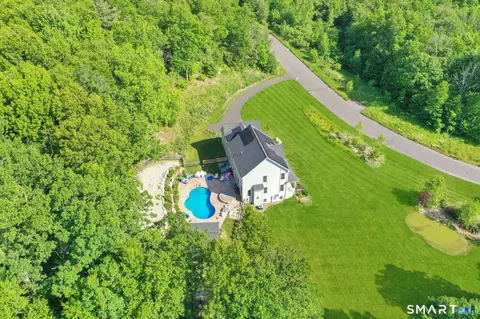 View/Area - 3 Windmill Ln, Canton, CT 06019 photo 1 of 2
