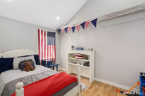 9 E Franklin St, Killingly, CT 06239 photo 16