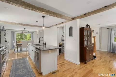 9 E Franklin St, Killingly, CT 06239 photo 10