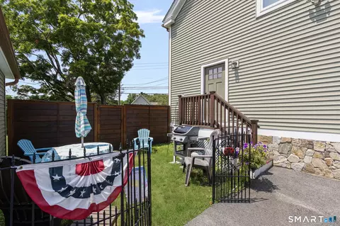 9 E Franklin St, Killingly, CT 06239 photo 35