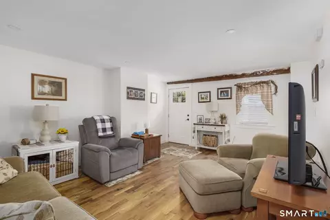 9 E Franklin St, Killingly, CT 06239 photo 29