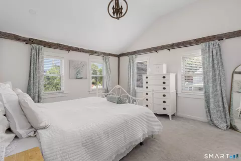 9 E Franklin St, Killingly, CT 06239 photo 17