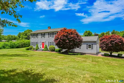 18 Carriage Dr, Burlington, CT 06013