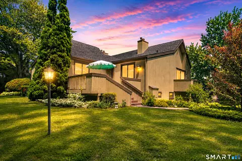 253 Agawam Dr #A, Stratford, CT 06614