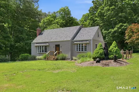7 Davison Rd, Moodus, CT 06469