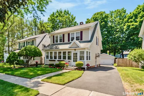 65 Ford St, Hamden, CT 06517