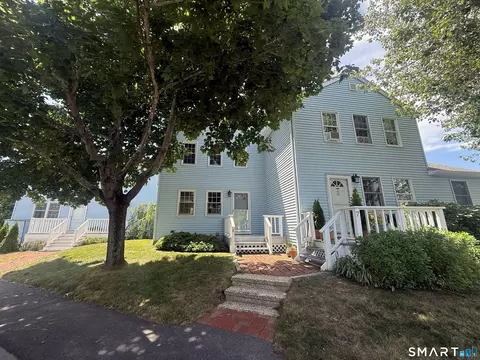 10 Masons Island Rd #8, Mystic, CT 06355