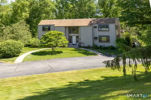 91 Riverview Rd #8C, Niantic, CT 06357