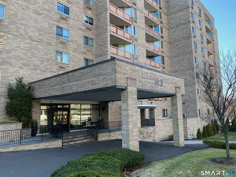 143 Hoyt St #4K, Stamford, CT 06905