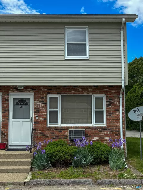 98 Canterbury Rd #F, Plainfield, CT 06374