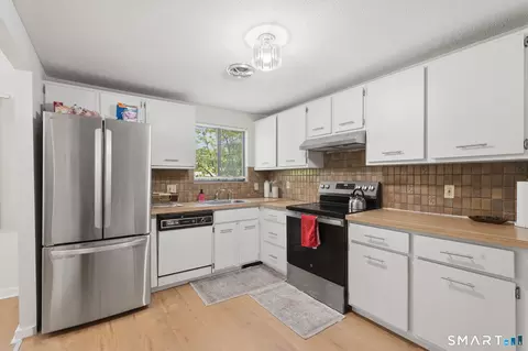 64 Shepard Ave #64, Hamden, CT 06514 photo 4